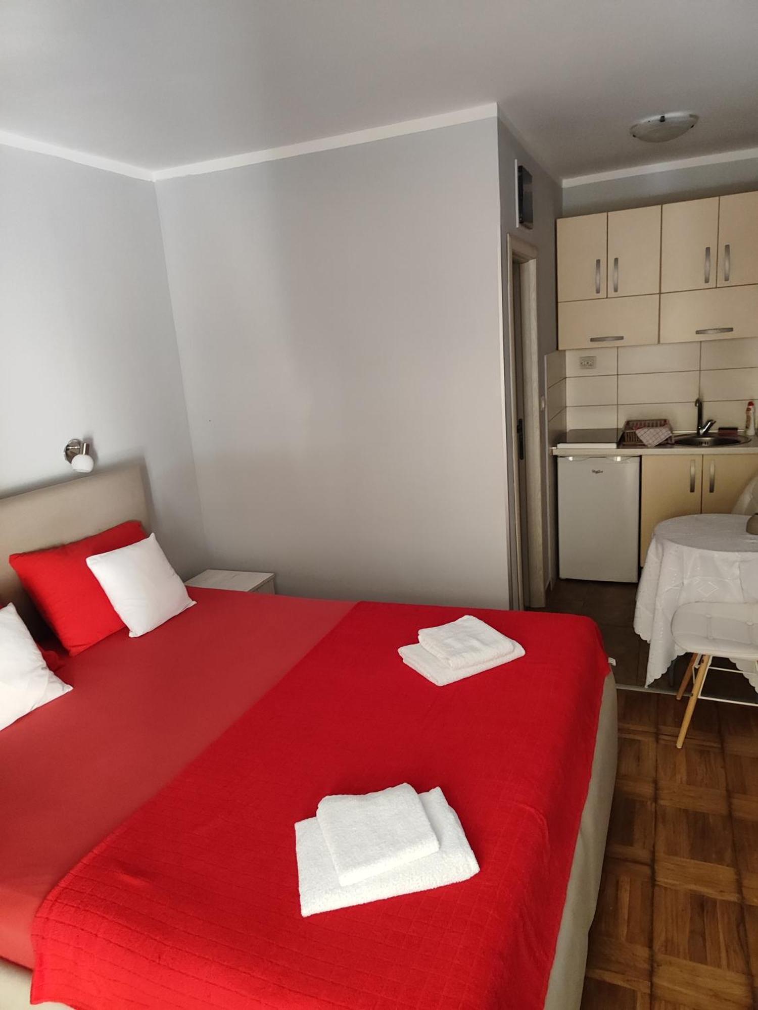 Apartmani Radovic 2 布德瓦 外观 照片